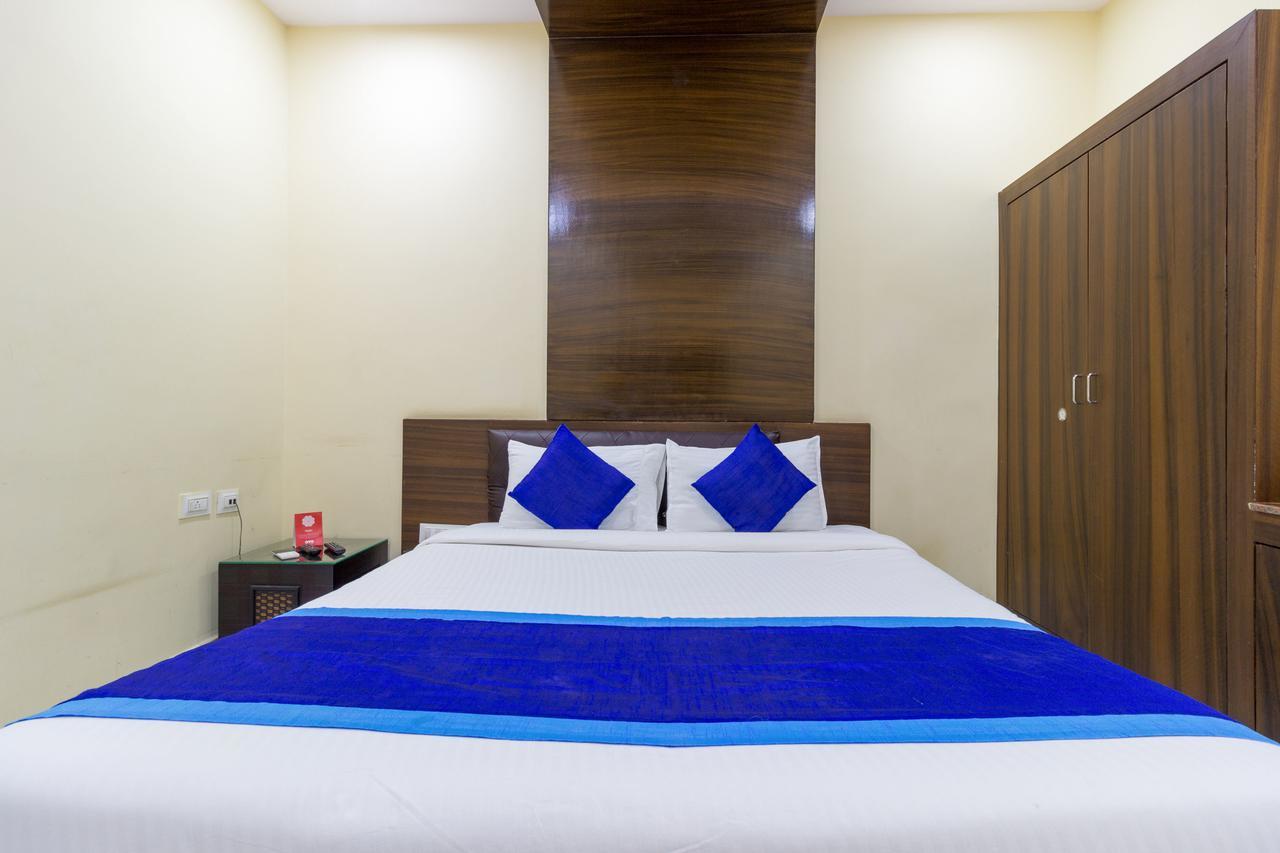 โอโย 7627 รอยัล พลาซา Hotel ไฮเดอราบัด ภายนอก รูปภาพ