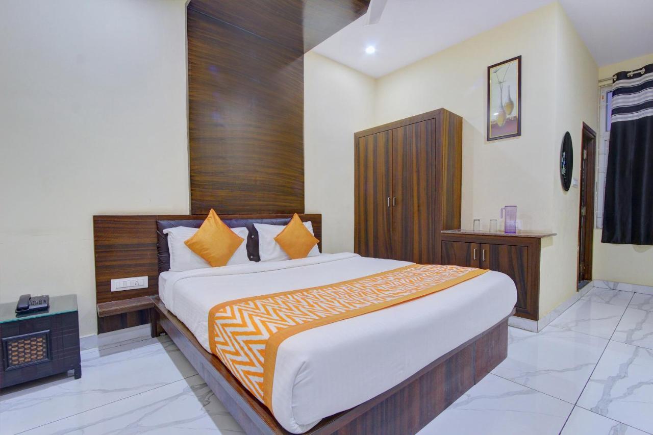 โอโย 7627 รอยัล พลาซา Hotel ไฮเดอราบัด ภายนอก รูปภาพ
