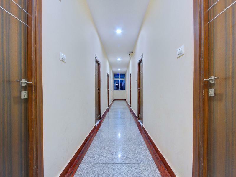 โอโย 7627 รอยัล พลาซา Hotel ไฮเดอราบัด ภายนอก รูปภาพ